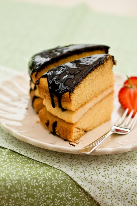 Boston cream pie