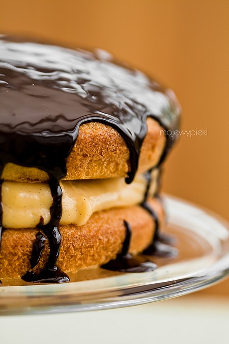 Boston cream pie