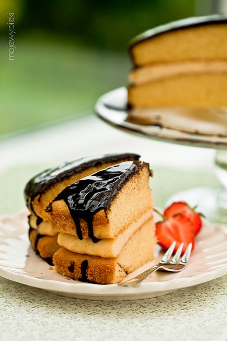 Boston cream pie