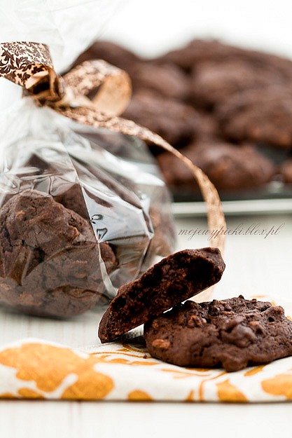 Soft chocolate buttermilk cookies