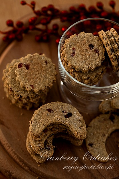 Oat & cranberry biscuits