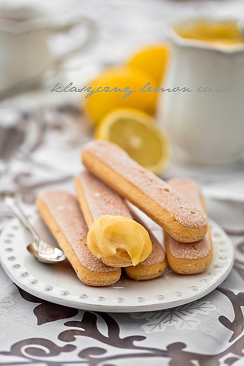 Classic lemon curd