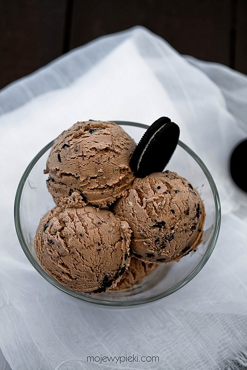 Cocoa & Oreo ice cream