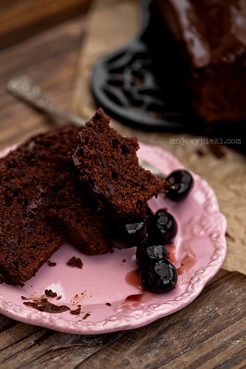 Chocolate and sour cherry cake