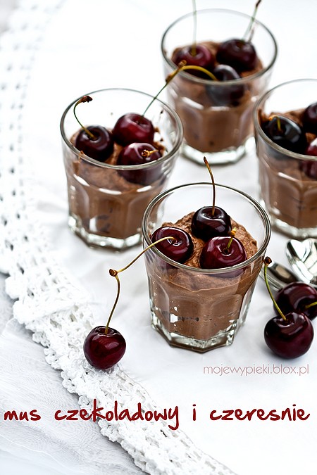 The easiest chocolate mousse