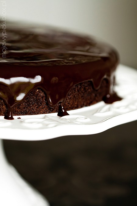 Wholemeal chocolate cake