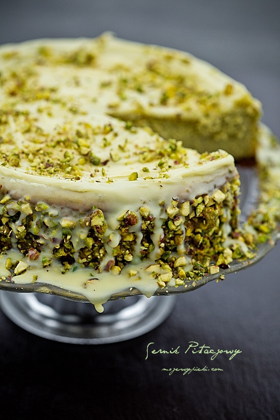 Pistachio cheesecake