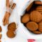Golden cinnamon cookies