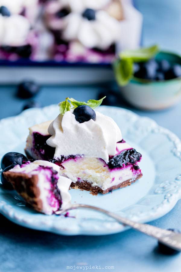 Blueberry swirl cheesecake