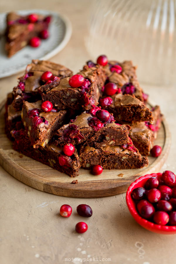 Cranberry and walnut brownies
