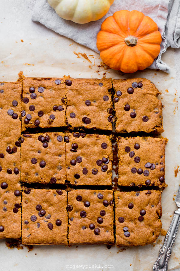 Pumpkin chocolate squares