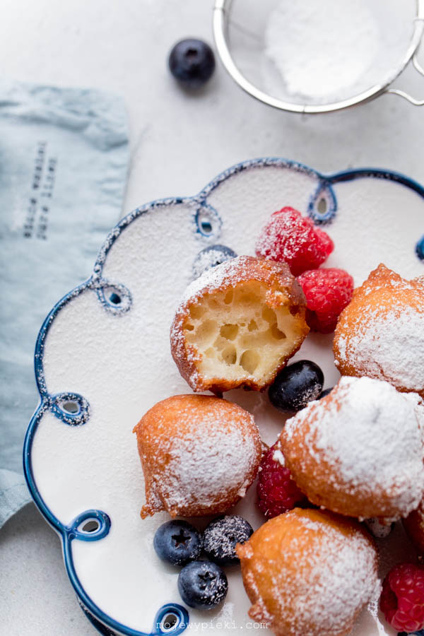 Skyr Doughnut Bites