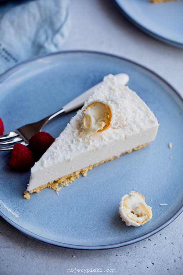 No-Bake Raffaello Cheesecake