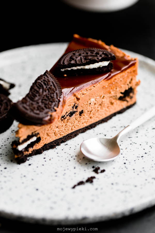 Chocolate oreo cheesecake