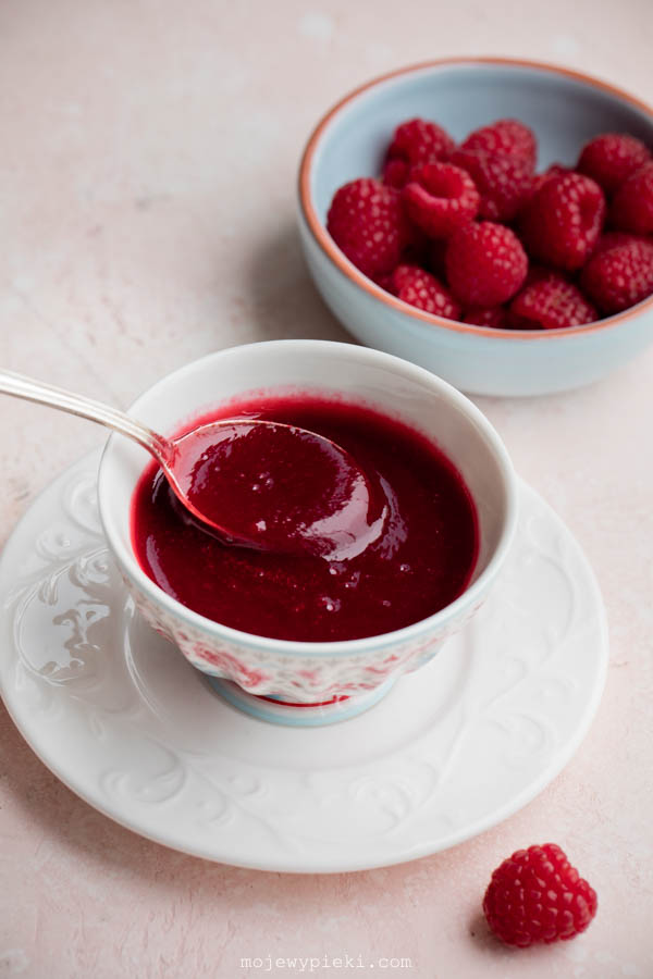 raspberry sauce for desserts