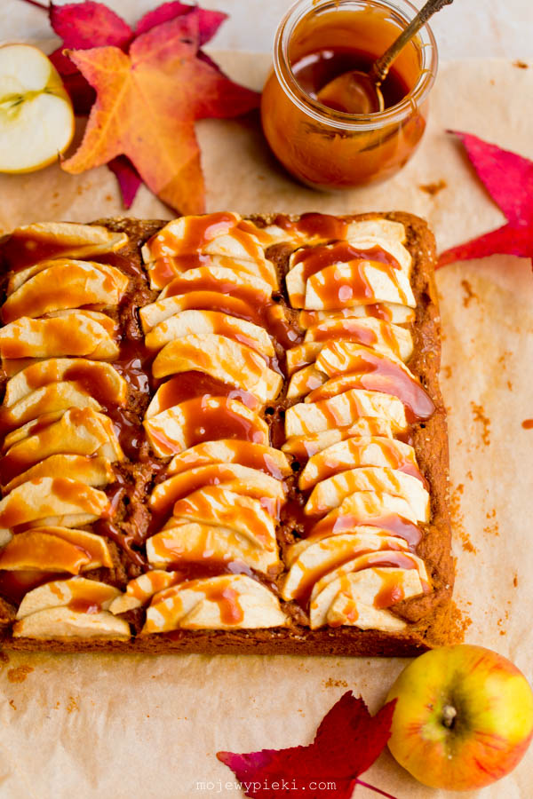 Pumpkin, apple and caramel cake