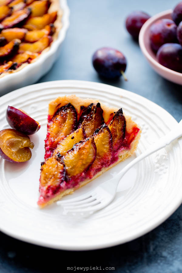 French plum tart