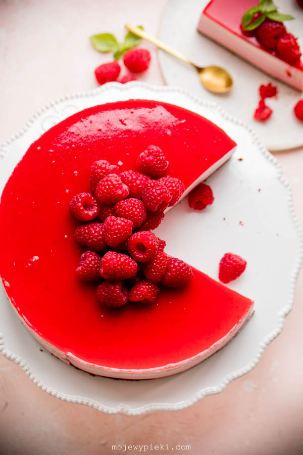 Raspberry ombre cheesecake