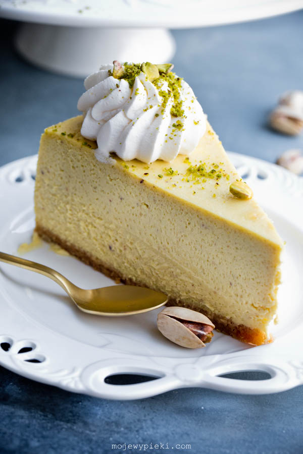 White chocolate pistachio cheesecake