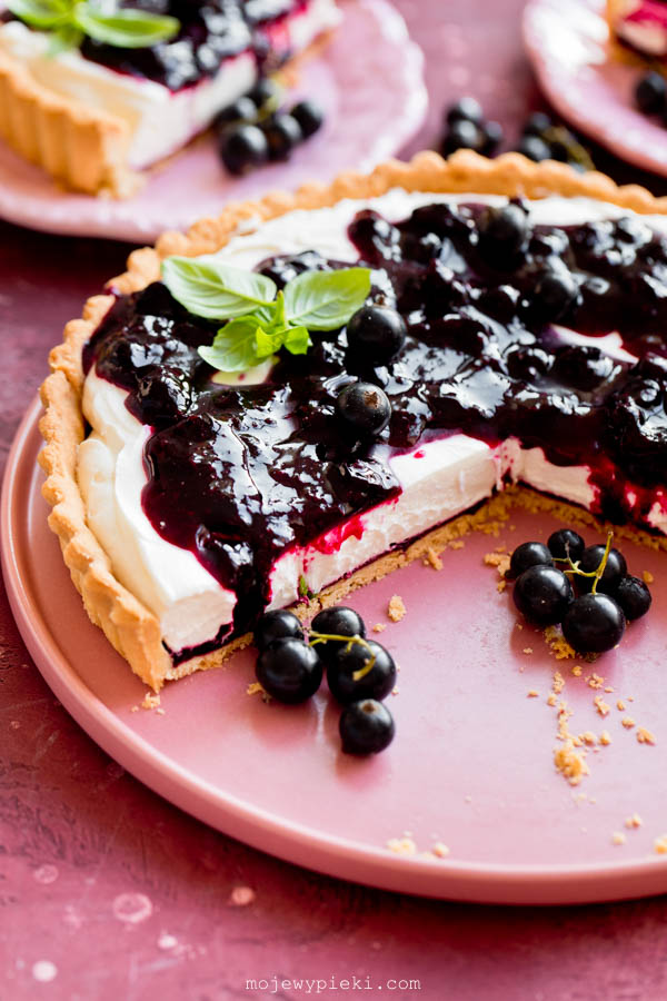 Blackcurrant tart