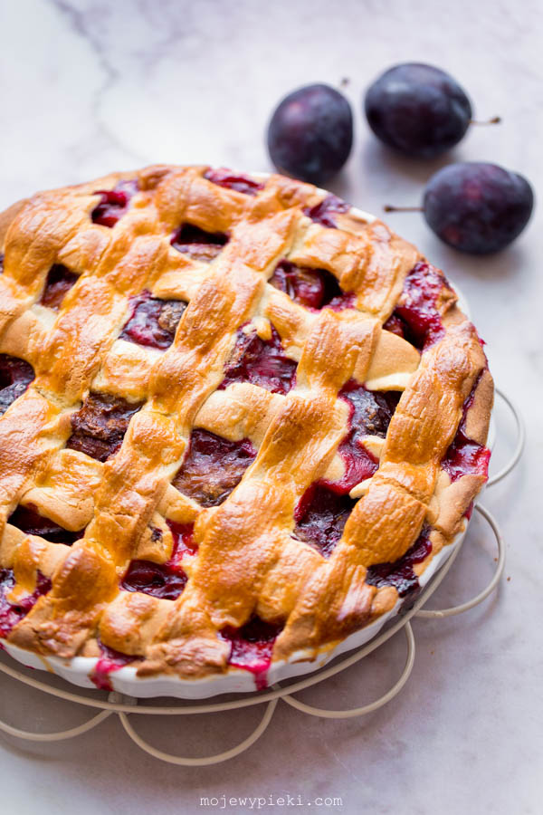 Plum lattice tart