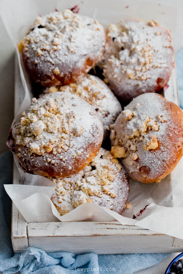 Blueberry buns