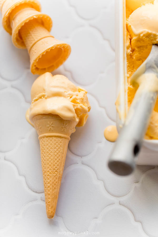 Mango ice cream