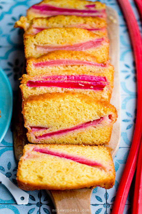 Moist orange and rhubarb loaf cake