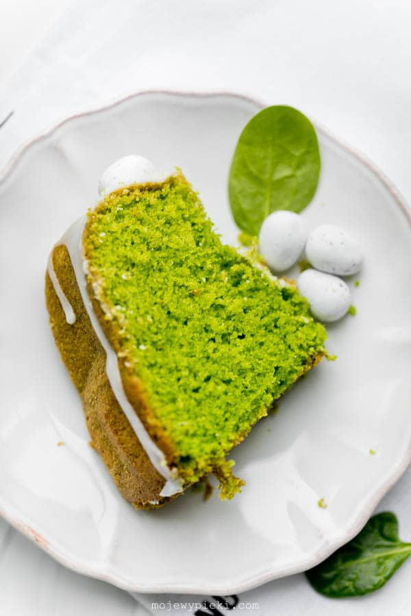 Spinach bundt cake