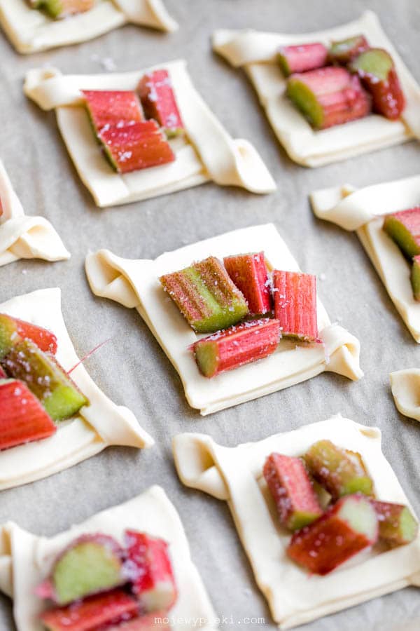 Puff pastry rhubarb tarts