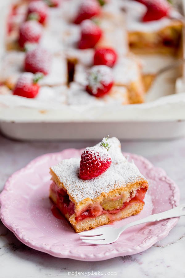 Rhubarb and strawberry cake