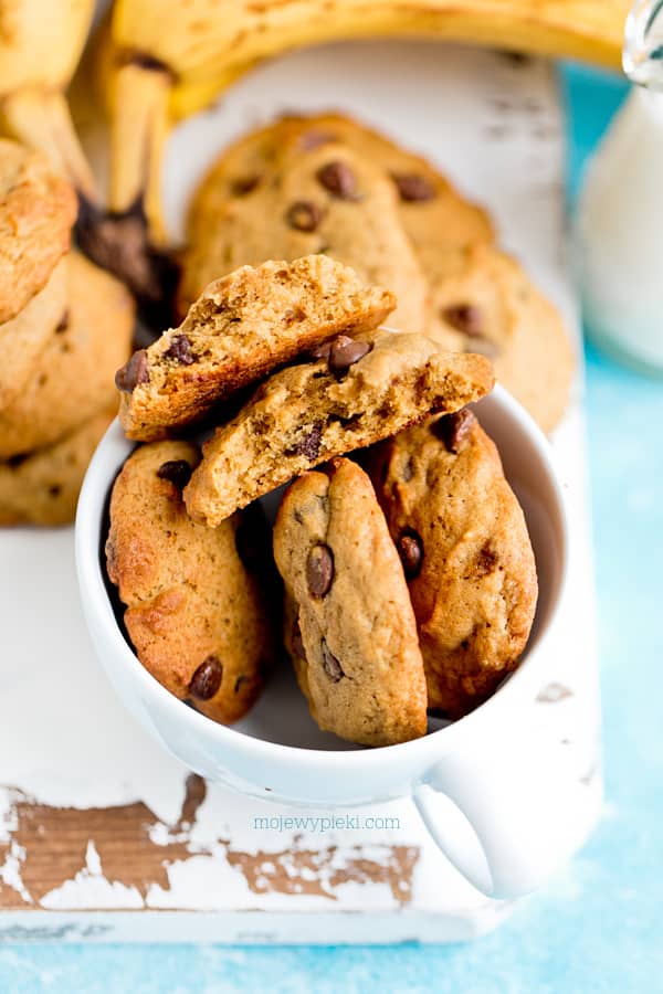 Banana chocolate chip cookies