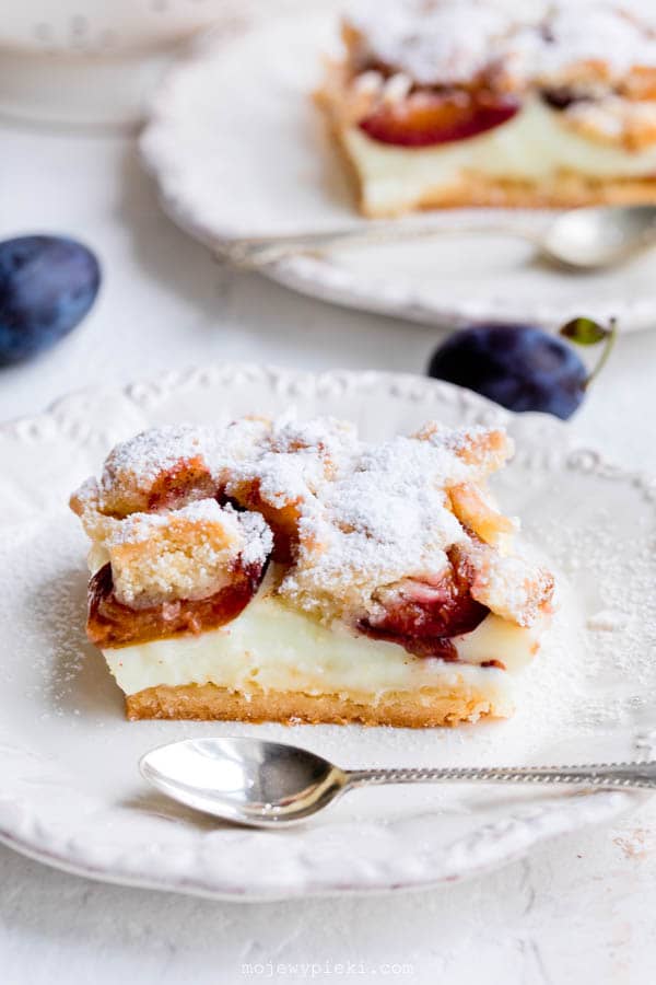 Plum custard crumble slice