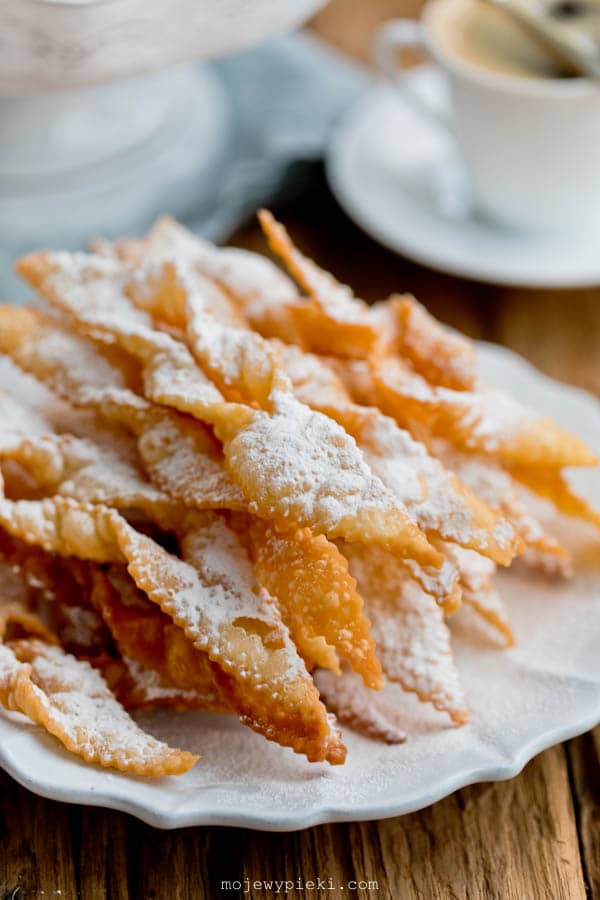 Nela Rubinstein’s angel wings
