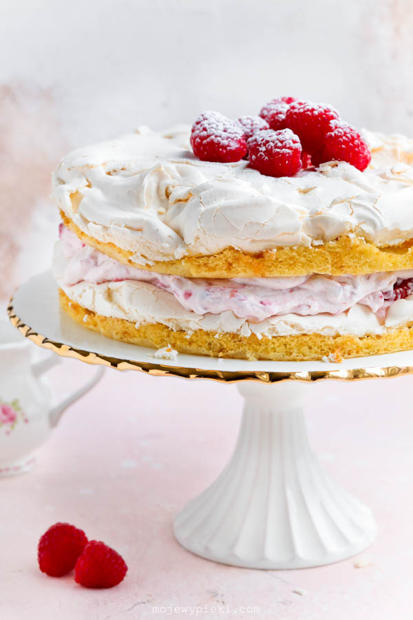 Raspberry Dream cake