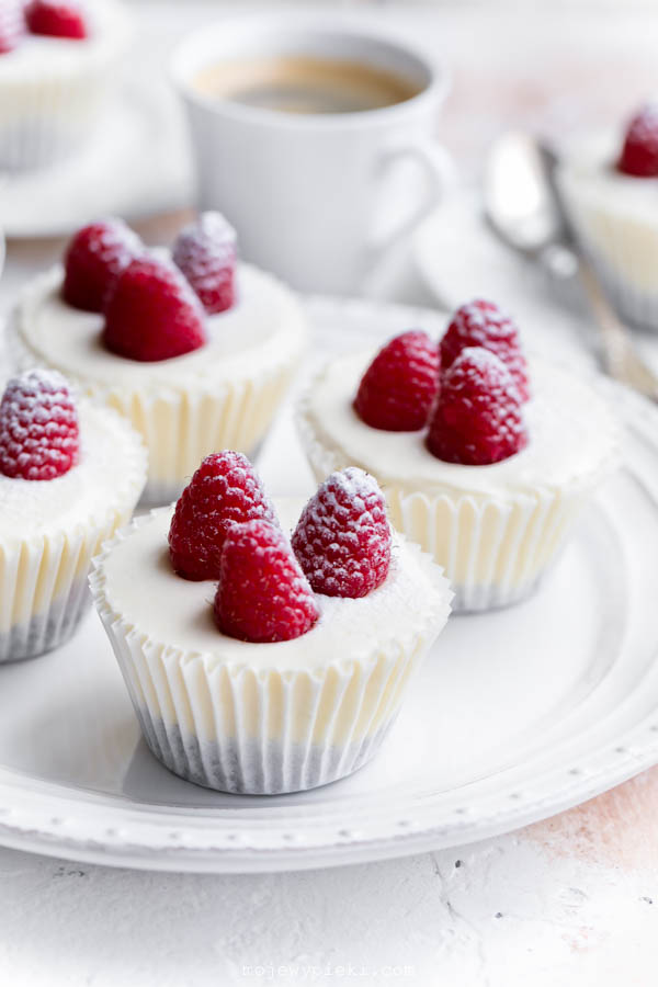 White chocolate & raspberry mini cheesecakes