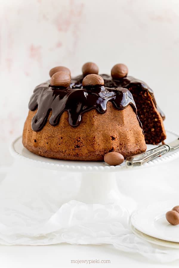 Chocolate and hazelnut Bundt cake