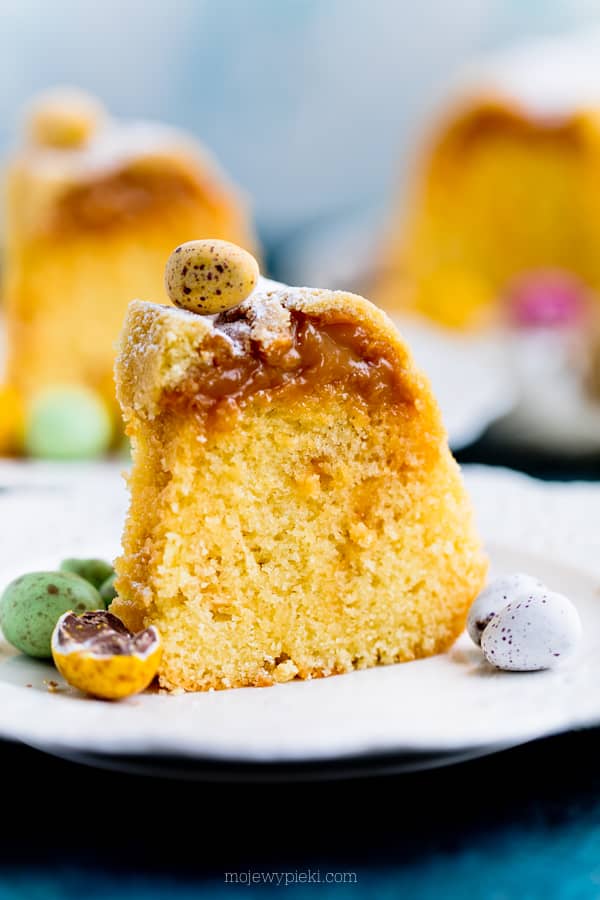 Dulce de leche Bundt cake