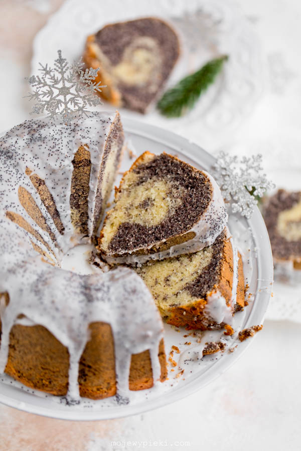 Poppy seed and cheesecake bundt cake