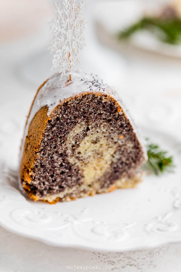Poppy seed and cheesecake bundt cake