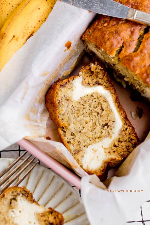 Banana bread with a curd cheese filling