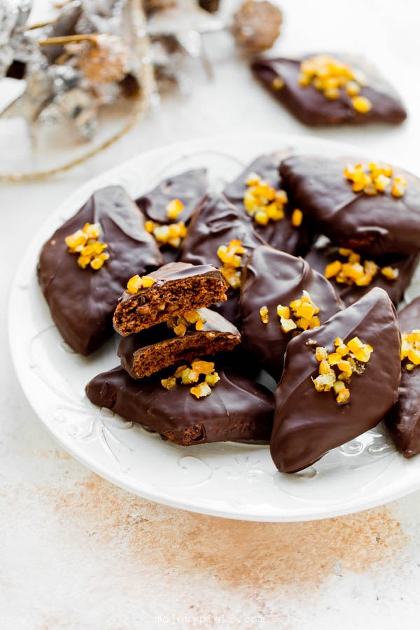 Mostaccioli (Mustaccioli) Cookies