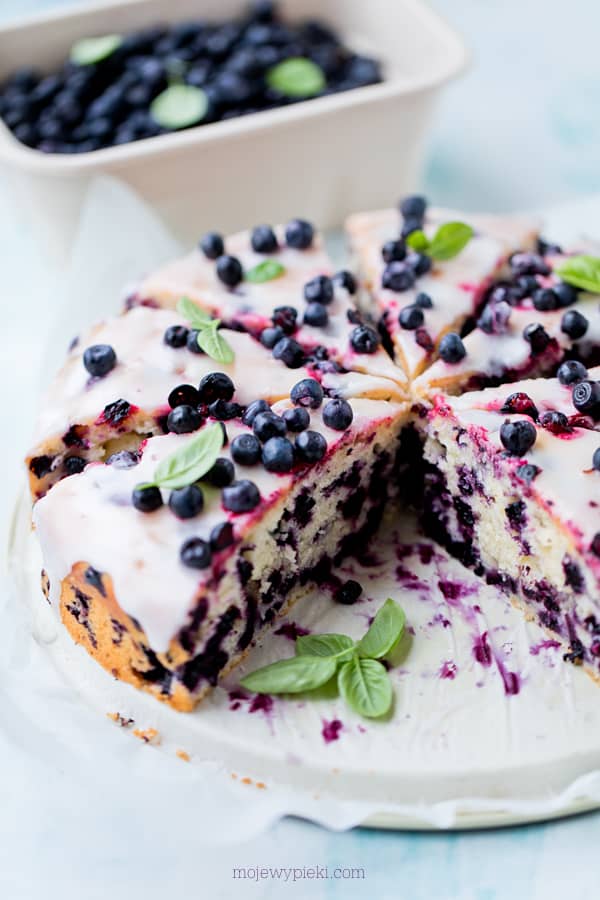 Lemon blueberry cake