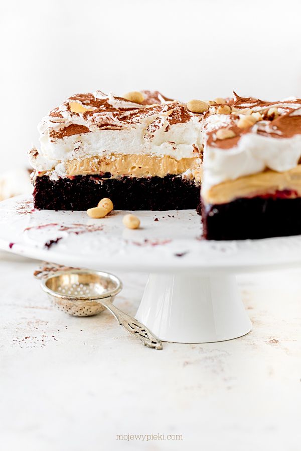 Chocolate cake with peanut butter cream and meringue