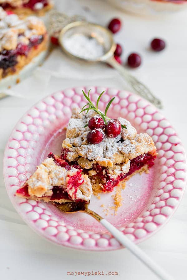 Cranberry crumble cake with brown butter