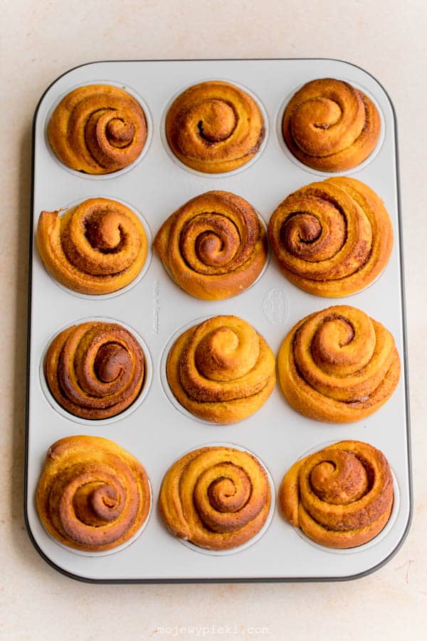 Pumpkin cinnamon sugar rolls