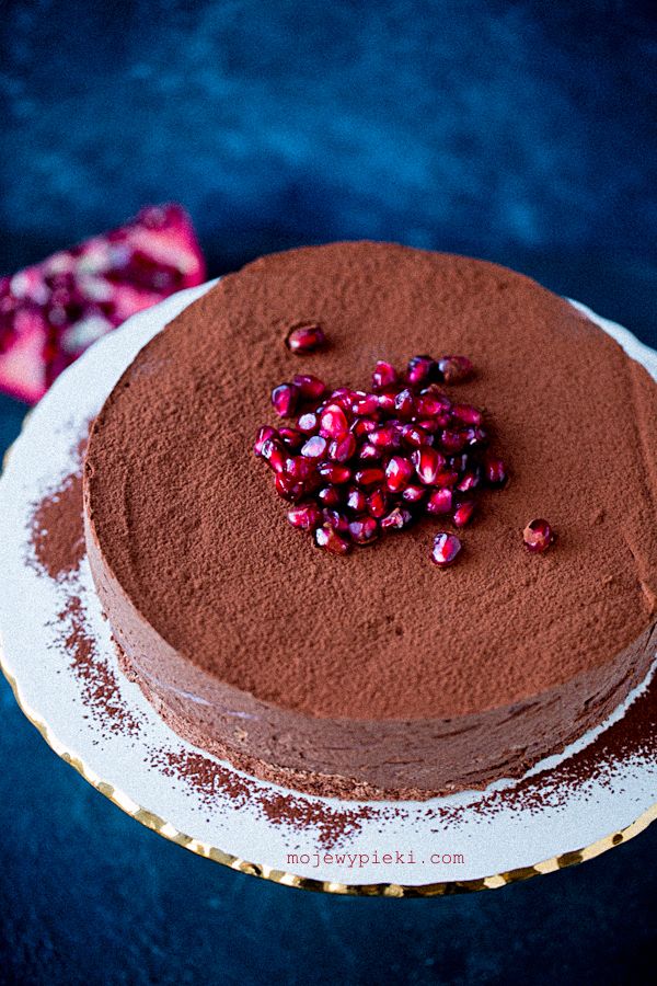 Meringue truffle cake