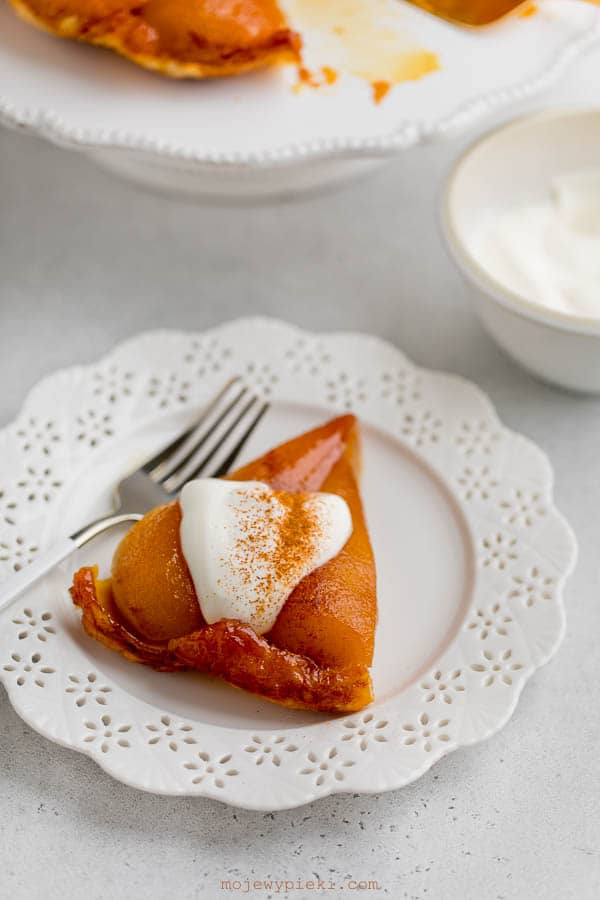 Pear tarte tatin