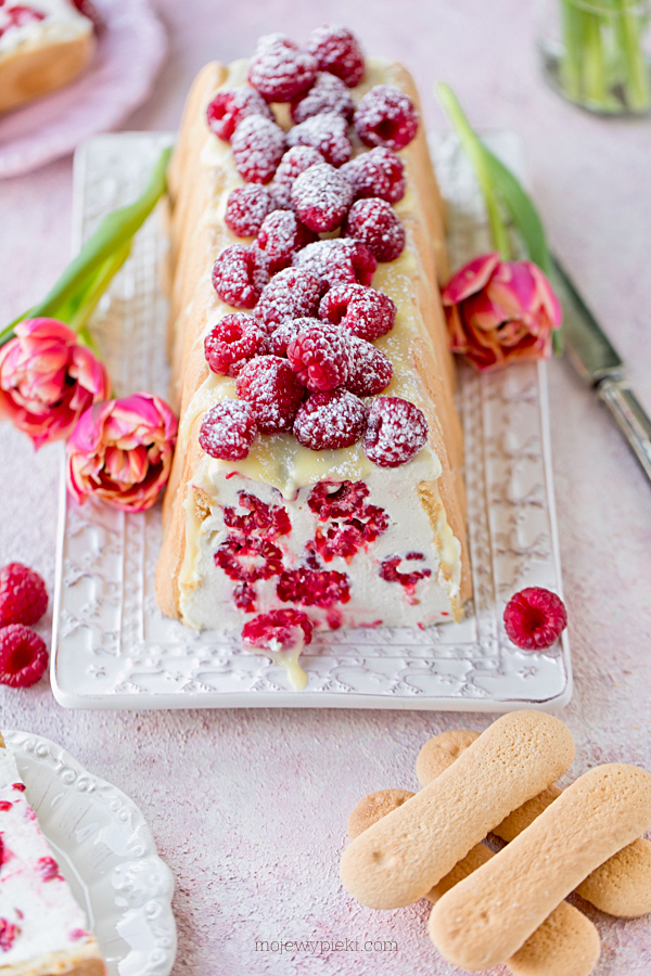 Raspberry yoghurt terrine