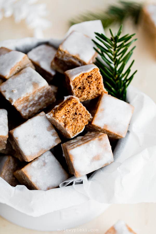 Gingerbread slice
